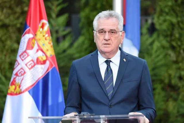 Presidenti serb, Nikoliç: “Një monument i Millosheviçit do ta bashkonte popullin serb”