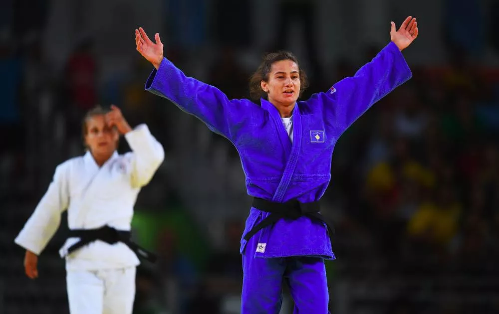 Historike/Majlindja Kelmendi merr medaljen e artë në Lojërat Olimpike të Rio De Zhaneiros
