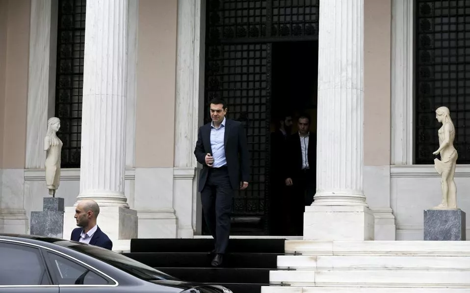 "Provokimet" e Hahn dhe Erdogan për çështjen çame dhe Traktatin e Lozanës, Tispras thërret Këshillin e Mbrojtjes