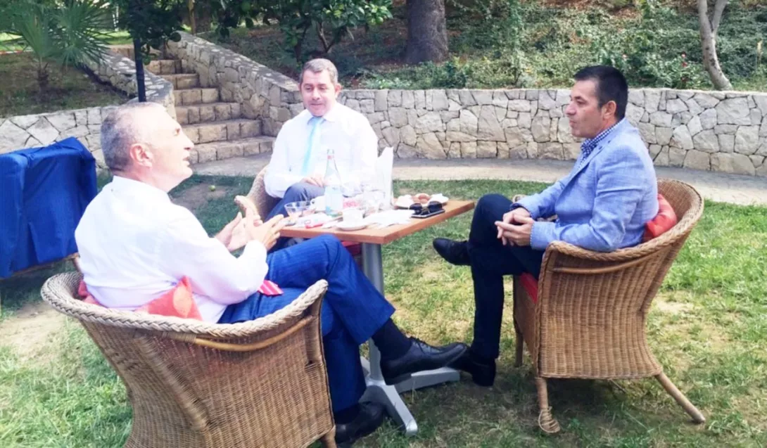 Idrizi: “Pushteti,  vetëm mjet për të arritur tek zgjidhja e çështjes çame”. “Parimi” i Ilir Metës: “LSI-së nuk i intereson rezultati, por zgjedhjet”
