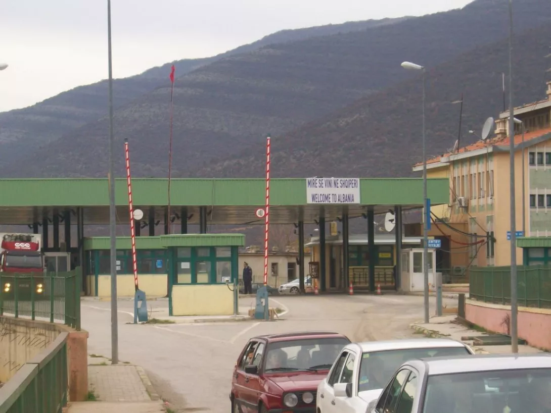 Nuk arrijmë të kontrollojmë plehrat kimike për bujqësinë, por do kontrollojmë mbetjet në doganë?!