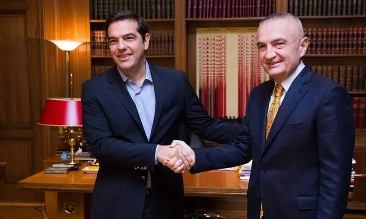 Diplomaci paralele me Athinën