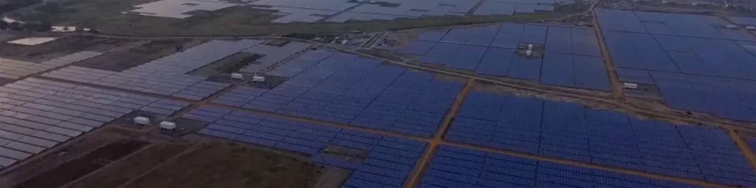 Kamuthi, Tamil Nadu - Indi - Impianti më i madh diellor. Mbulon 10 km2, me fuqi 648 MW