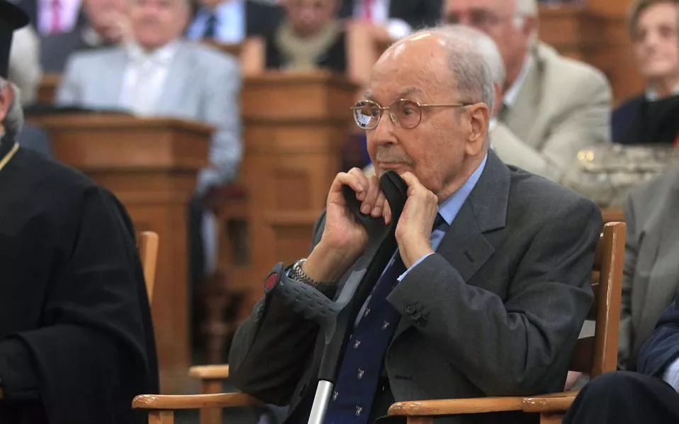 Ndërron jetë ish-presidenti konservator grek, Stephanopoulos