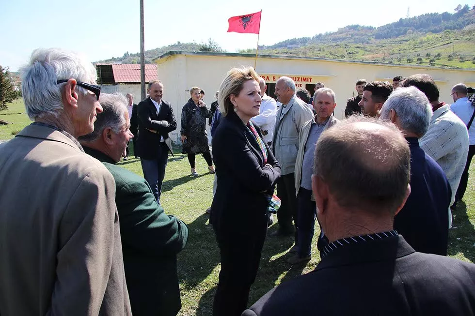 “I gjithë populli ushtar", sipas variantit Qeveri-OSBE