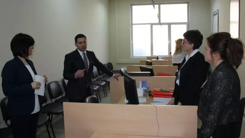Mali i borxhit shteteror ndaj OSHEE-së, thesari bllokon pagesat e disa institucioneve