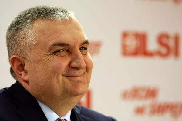 E meriton për president! Tradhëtoi 83 mijë zemra, por edhe u mbushi xhepat ama!