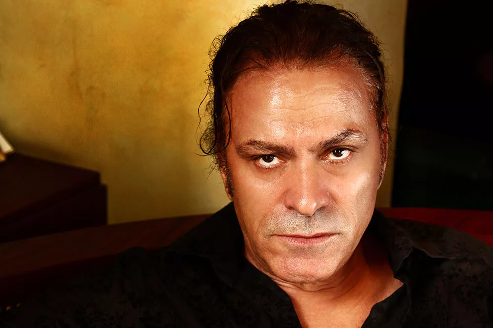 Është bërë propagandë me filmin. Mund të shfaqen me një shpjegim. Disa filma edhe mund të ndalohen