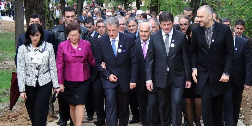Lubonja: Zgjedhja e Ilir Metës President, çështje bandash