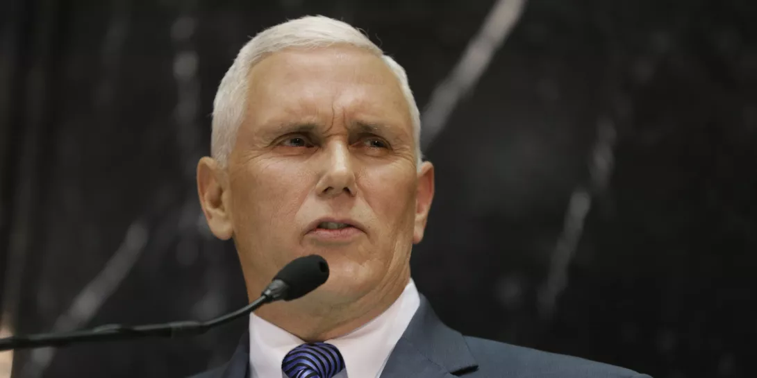 Çështja ruse, edhe zv. Presidenti amerikan Pence punëson një avokat
