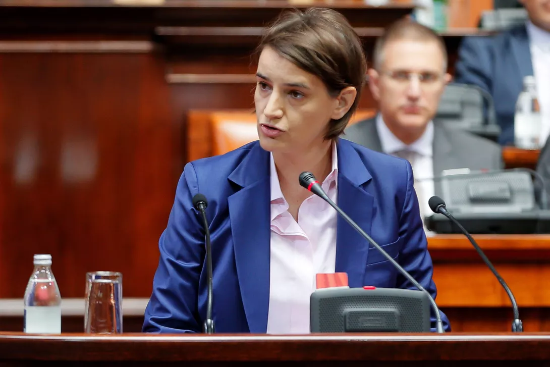 Kryeministrja serbe: Mes Rusisë dhe BE-së, zgjedhim këtë të fundit