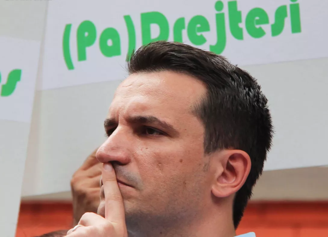 Veliaj “argumenton” rritjen e çmimit të ujit në Tiranë. Një vit më parë u përfol konçesioni për ujësjellësin