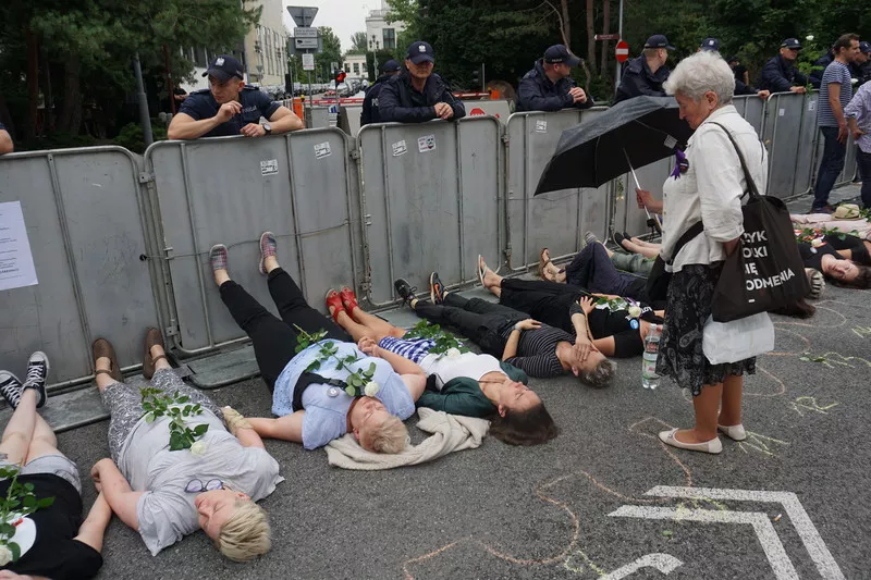 Protesta në Poloni për gjykatat e pavarura