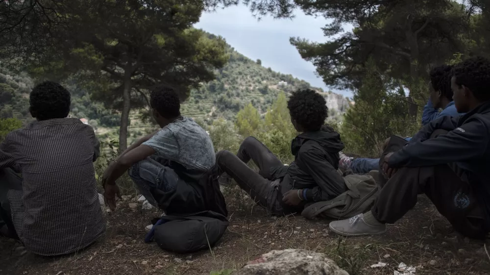 Kufiri italo-francez, pikëkalimi i refugjatëve afrikanë