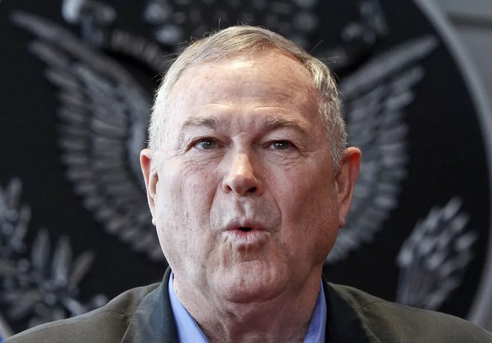 “Infeksioni” rus prek edhe zyrën e Rohrabacher – kërkoi ndarjen e Maqedonisë pak muaj më parë