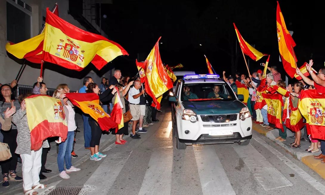 Referendumi i Katalonjës, Spanja vendos policë në qendrat e votimit për ta penguar