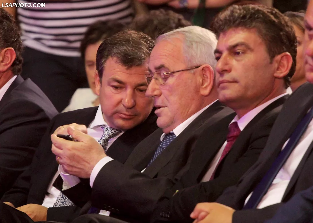 Dyshime serioze për mbështetje politike “të fortëve” të Elbasanit