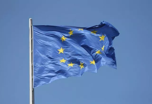 Komisioni Europian detyrohet të flasë për profesor gjeneralin Lazareviç në Serbi