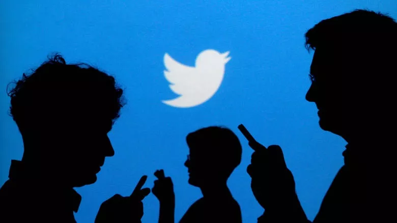 Twitter bllokon reklamat e Sputnik dhe Russia Today