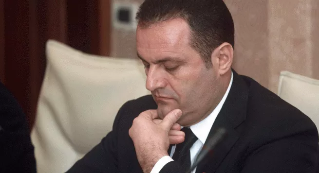 Ditët e fundit të Llallës, merr valixhet më 3 dhjetor