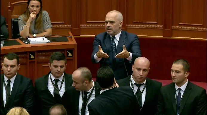 Estrada e integrimit (Video)