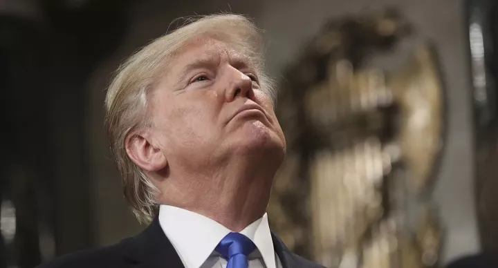 Trump zbut qëndrimin ndaj emigrantëve