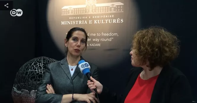 Ministria e Kulturës nxjerr jashtë loje Shoqatën e Botuesve në Panairin e Librit në Lajpcig