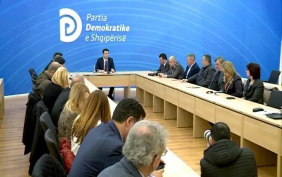 Taksë e sheshtë apo progresive?