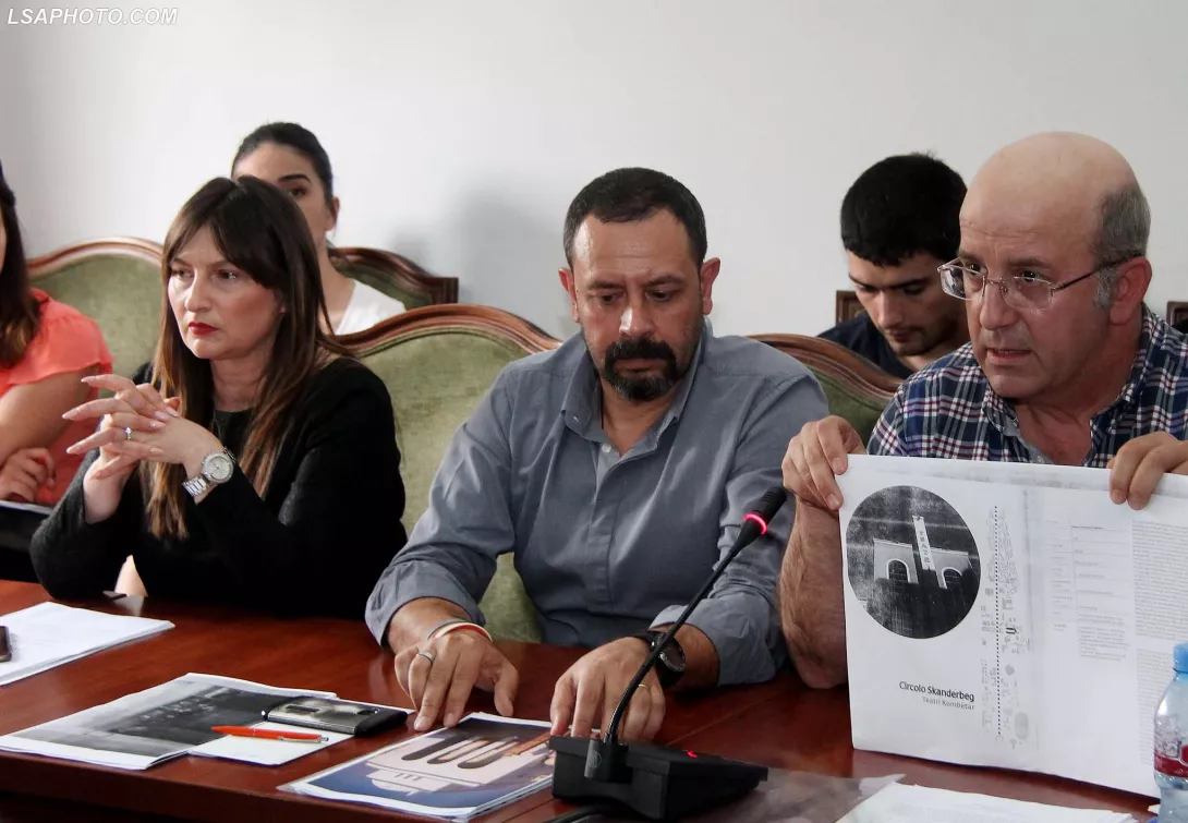 Zbulohet “kurthi” i qeverisë për Teatrin