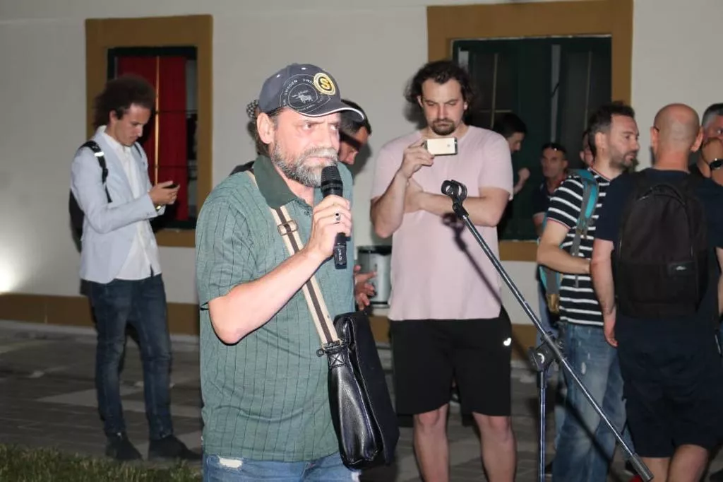Artistët paralajmërojnë rezistencë për Teatrin