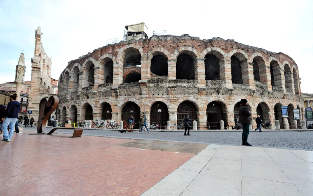 Si ruhet kujtesa historike e një qyteti? Një leksion nga Verona, ku është rrëzuar projekti i kryebashkiakut Tosi