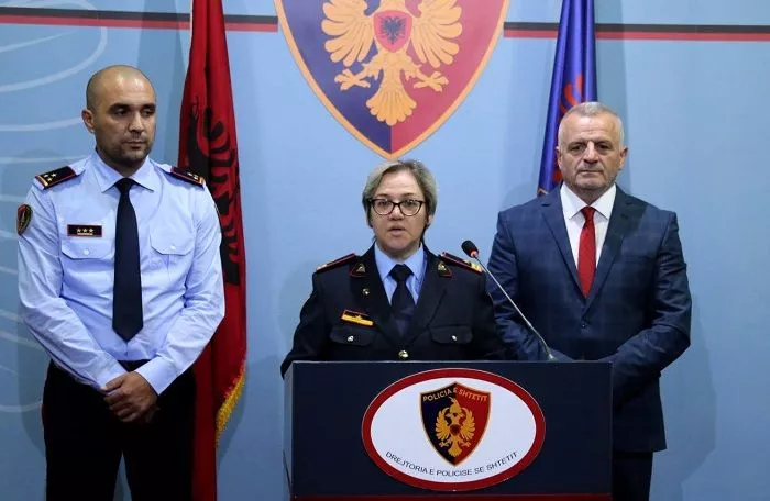 Policia e zhubrave dhe media proletare e banditizmit me uniformë