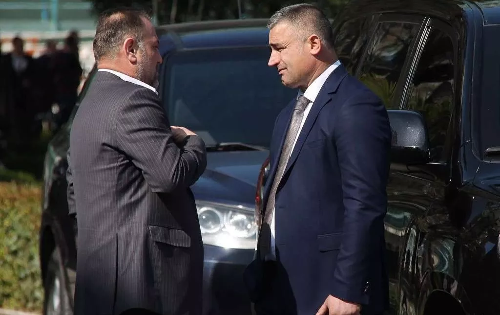 Arrestohet ish-deputeti socialist Arben Çuko. Shoqërohet edhe Arben Ndoka