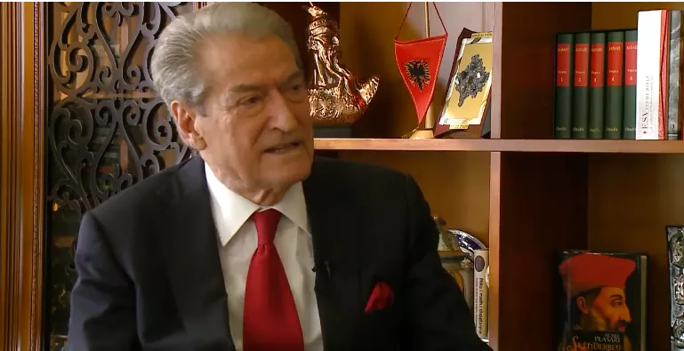 Berisha thirrje punonjësve të Forcave të Rendit: Mos zbatoni urdhërat e Sandër Lleshit. Janë nul