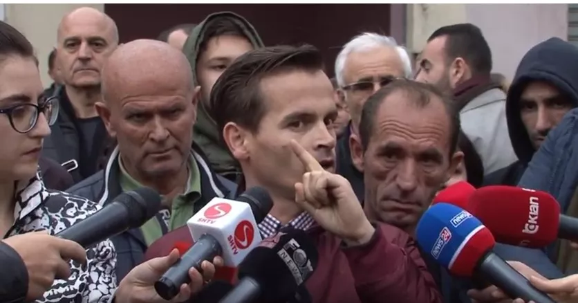 Populli ka ministrat e tij (Video)