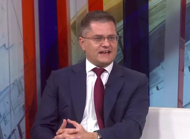 Takim i fshehtë Thaçi-Vuçiç në Romë: Nuk ka luftë. E gjitha manipulim për të ndarë kufirin