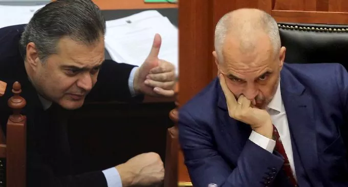 Me sytë nga ëndrra e mandatit të tretë(video)