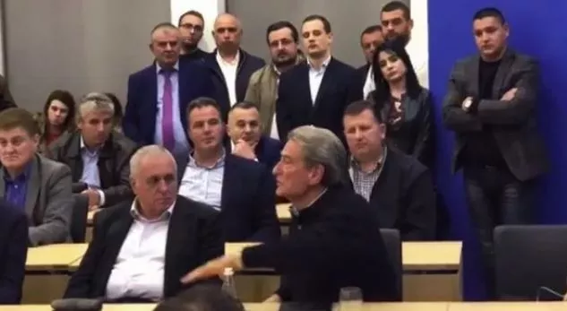 “Të qartë në paqartësinë tonë”, Luli vazhdon me grip