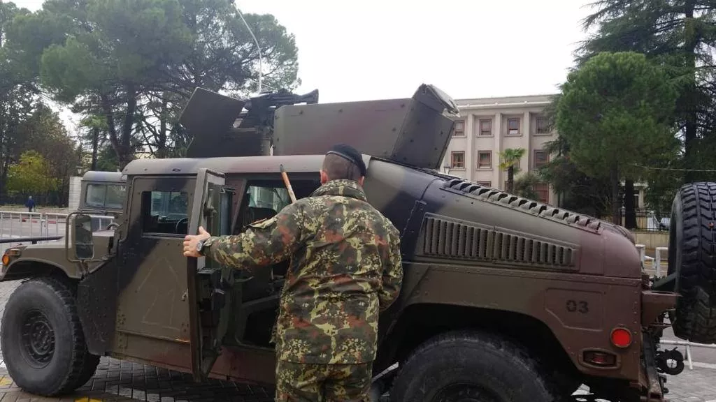 Protesta/Burime nga qeveria: Ushtria kalon në gatishmëri nr. 2 për tri ditë
