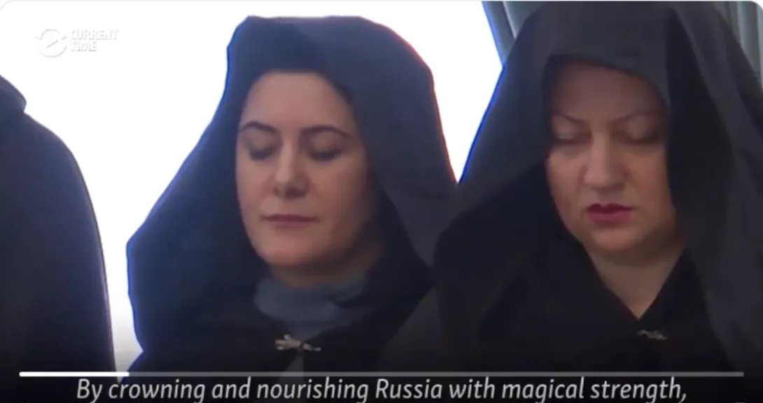 “Shtrigat e Putinit” mallkojnë kundërshtarët e Presidentit (Video)