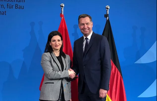 Alkimia e ministres Gjonaj/Qeveria gjermane do ndihmojë të korruptuarit të luftojnë korrupsionin
