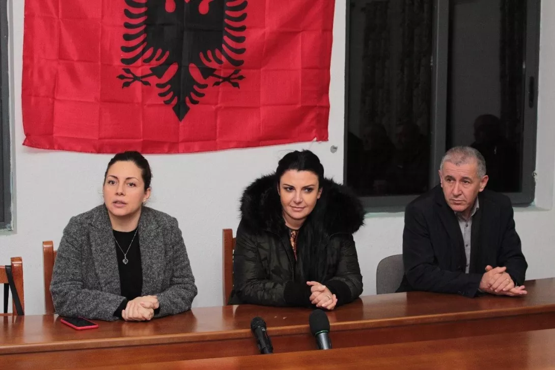 Dollibashi dhe zonjat e (pa)sigurisë!