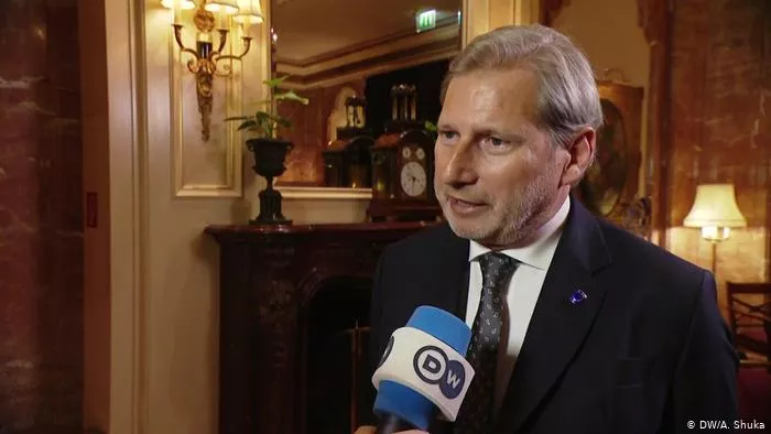 Hahn flet shqip: Treni juaj iku