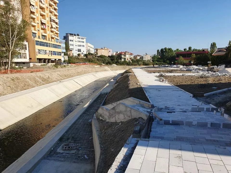 Biznesi personal i Rilindjes Urbane