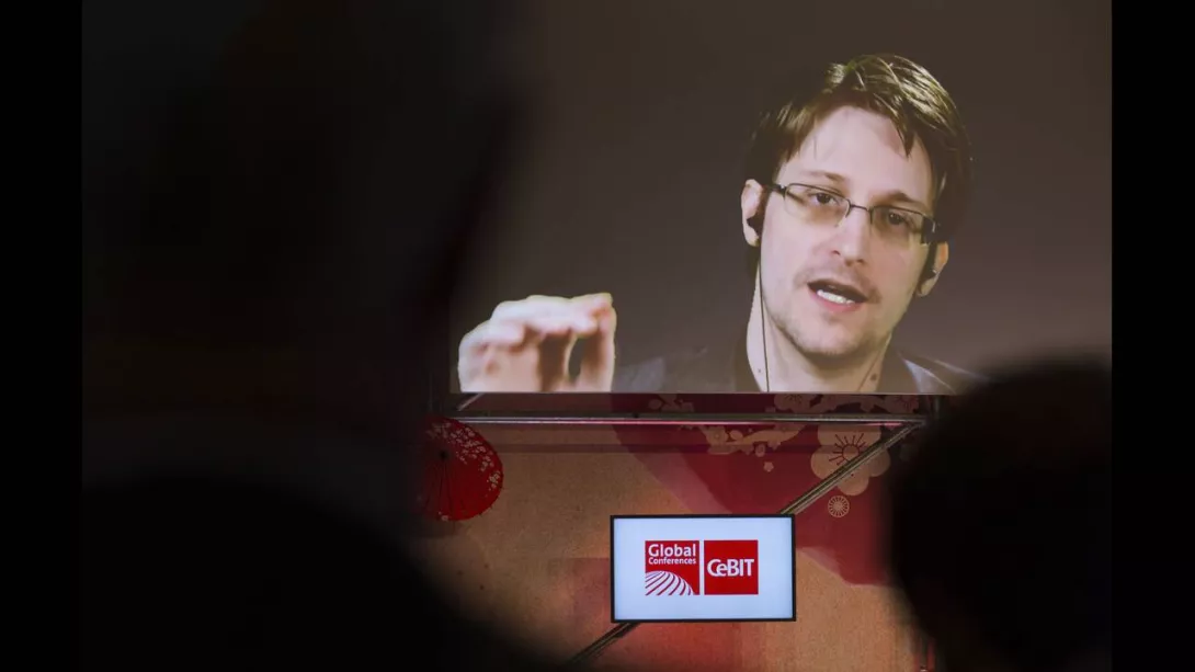 Snowden: SHBA s’kanë kontaktuar kurrë me UFO-t (Video)