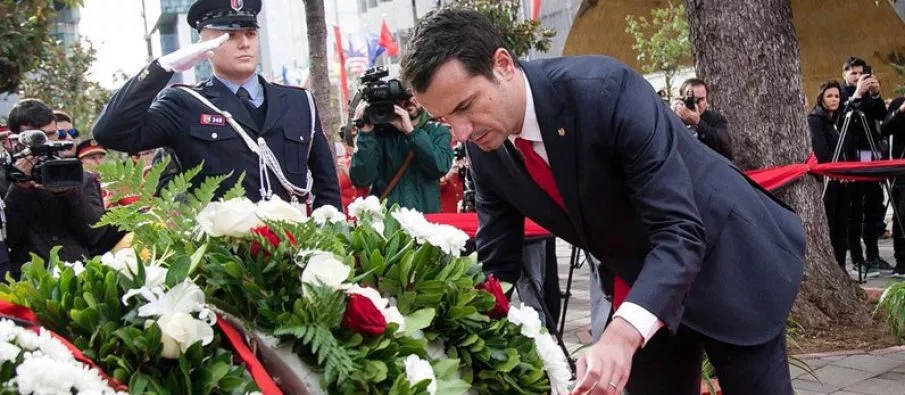 Bashkia e Tiranës vendos që festimet e 75-vjetorit të Çlirimit të bëhen më 20 shkurt 2020