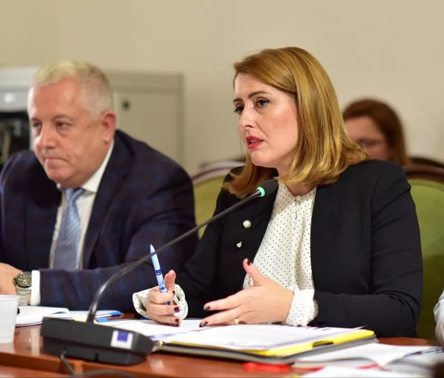 Përballja te Komisioneri/M. e Shëndetësisë mban të fshehtë çmimet CIF të barnave për 5 vitet e fundit