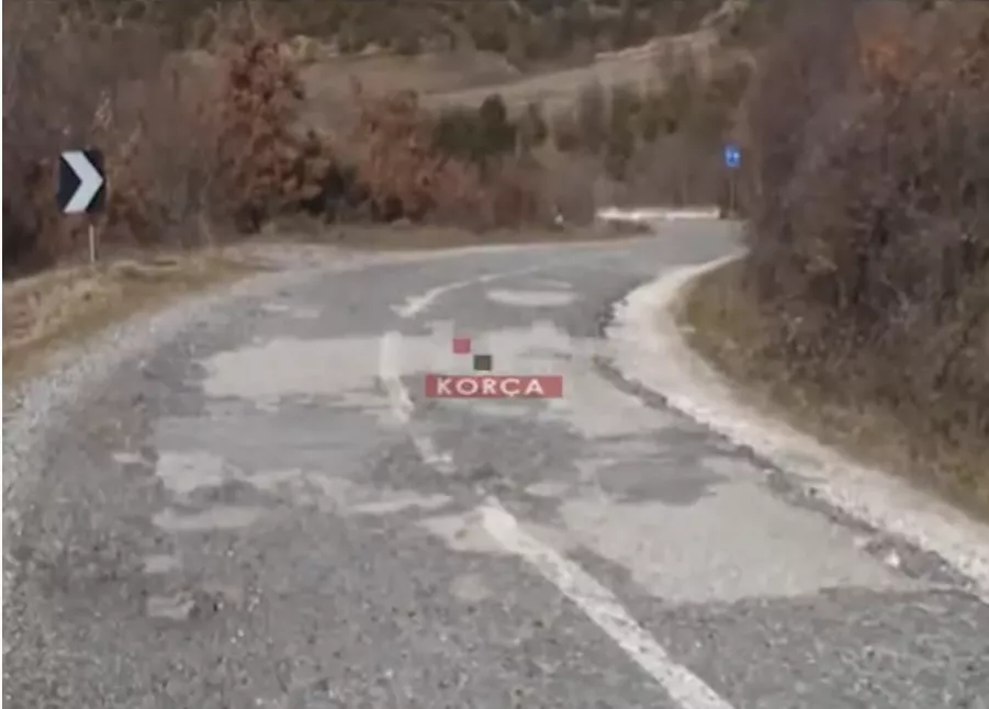 Po Rilind Mëmëdheu! Rrugës Çarshovë-Përmet i del kalldrëmi i osmanit