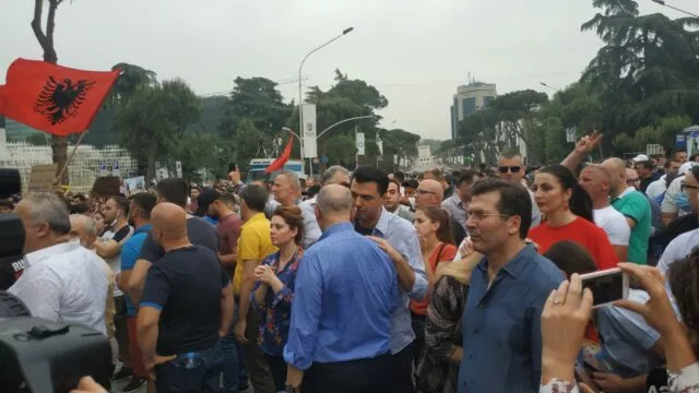 Teatri u shemb. Nis teatri i protestave