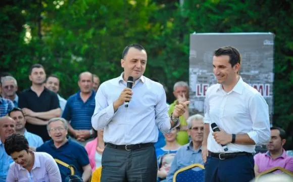 Një Artan dhe një Erion duhen për punët e mira në Shqipëri